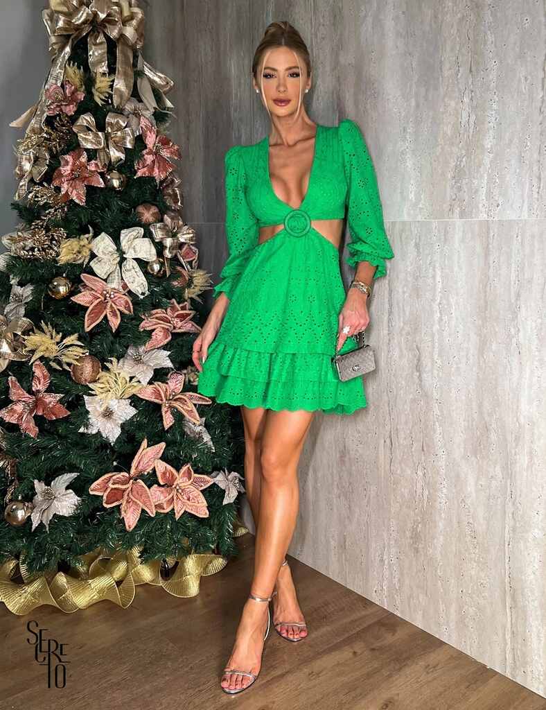 Vestido com Recortes diferenciados verde